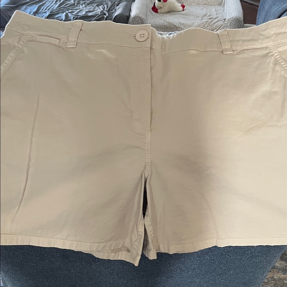 Crown & Ivy Women's Beige Shorts